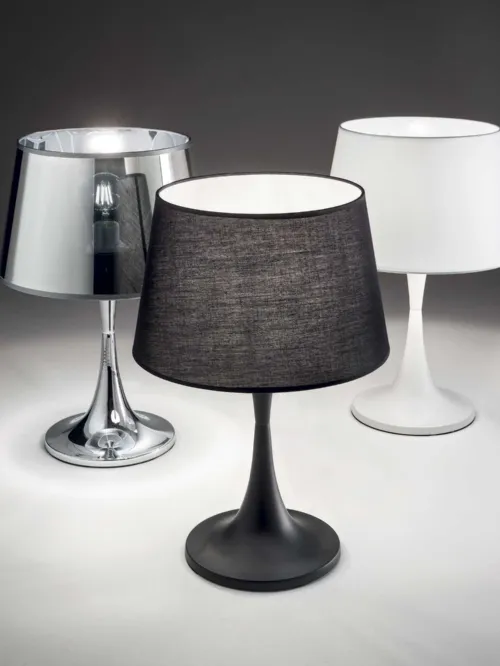 Lampada da tavolo London in metallo con cappello in tessuto o PVC di Ideal Lux