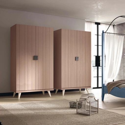 Armadio in legno ad ante battenti KAR di Scandola