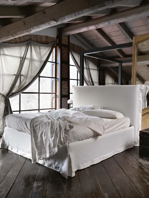 Letto con testiera imbottita Chloè di Noctis