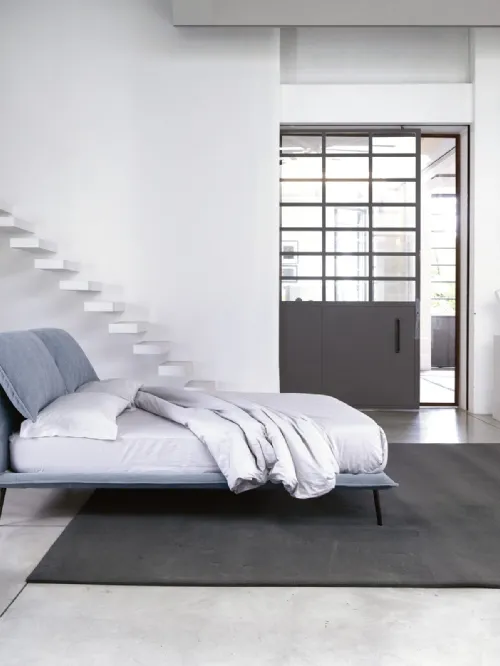 Letto in tessuto imbottito Eos di Noctis
