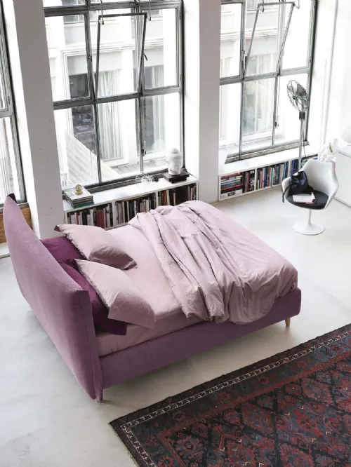 Letto moderno, in tessuto imbottito, con testiera Osaka di Noctis