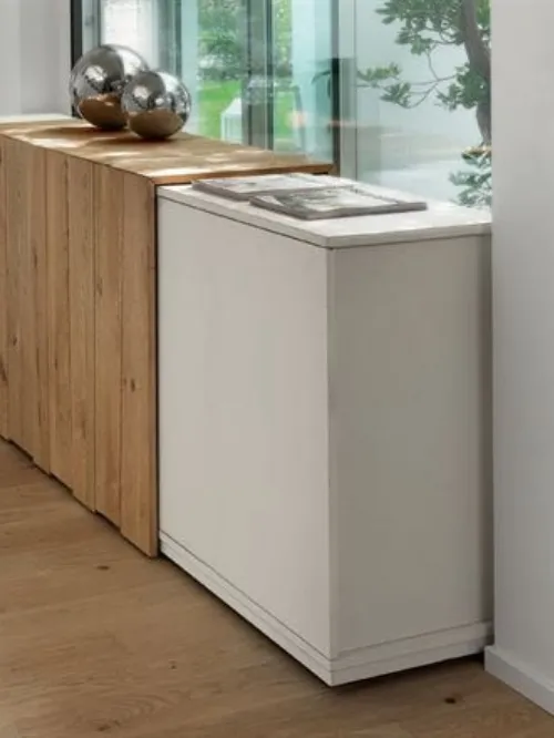 Madia in rovere naturale impiallacciato e massello Crisalide 8051 di Conarte
