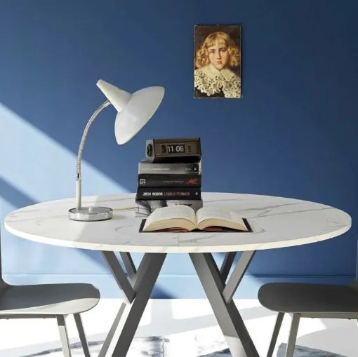 Tavolo allungabile Libra Round in HPL effetto marmo e gambe in alluminio di Sedie Brianza