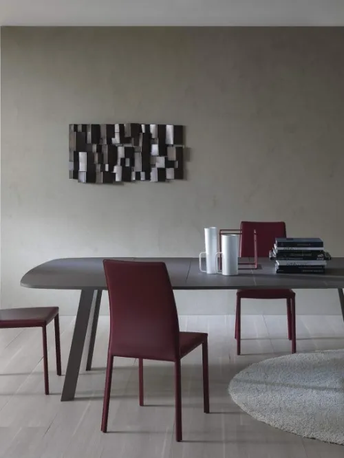 Tavolo allungabile Upper Round con top in laminato Fenix e base in alluminio di Sedie Brianza