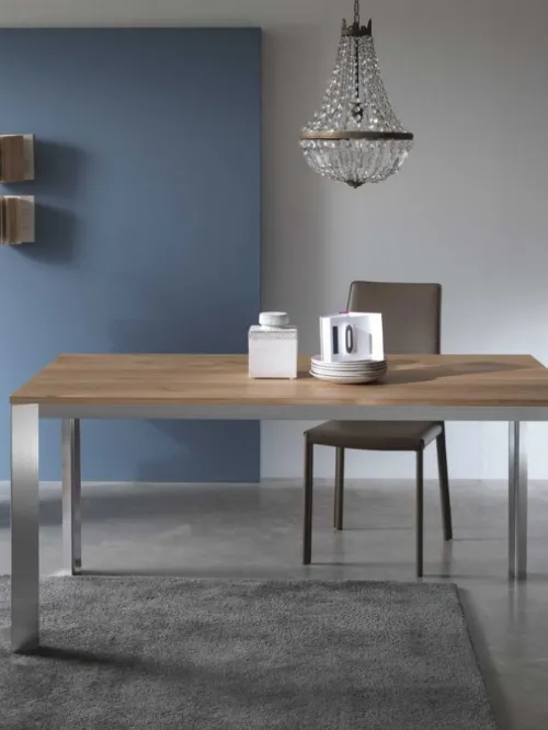 Tavolo allungabile Upper con top in impiallacciato Rovere e base in alluminio di Sedie Brianza