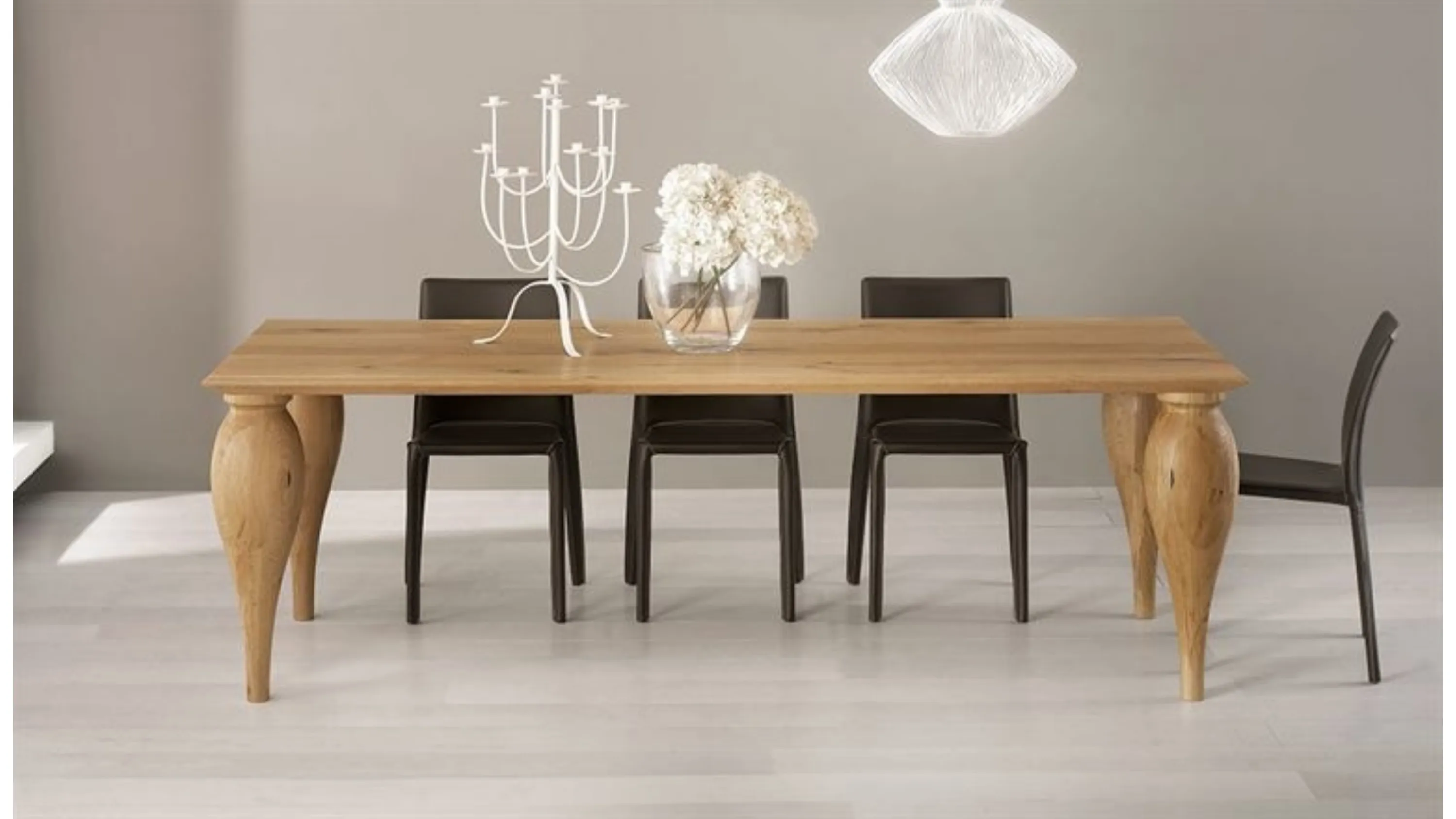 Tavolo in Rovere massello con gamba tornita moderna Vivido 4264 di Conarte