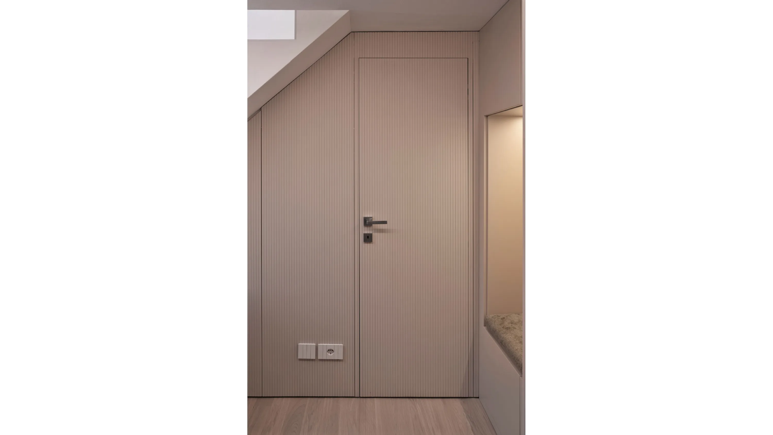 Un abito in legno cucito su misura 
