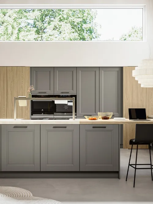 Cucina Classica con penisola Gioiosa 01 in laccato e laminato di Arredo3