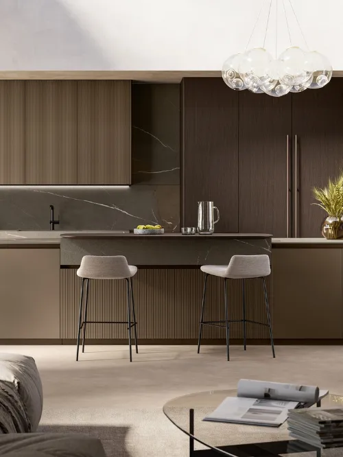 Cucina Moderna con isola Time 01 in laccato e noce di Arredo3